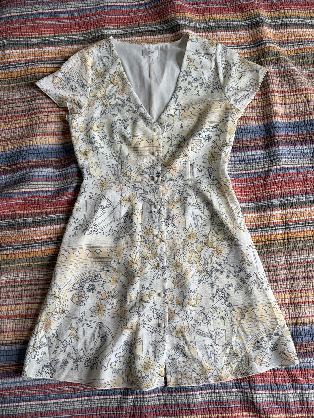 Floral V-Neck Short Sleeve Dress in Pale Yellow